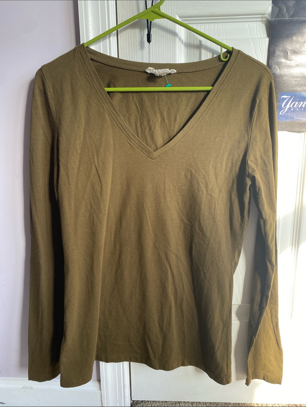 Forever 21 Women’s Large Olive Brown Cotton V-Neck Long Sleeve Top